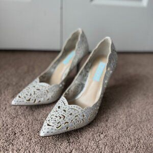Betsey Johnson Emili White Pumps